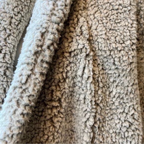 Alter’d State Women’s Fuzzy Sherpa Vest Sleeveless Pockets Size Large (Altered) - Picture 2 of 9